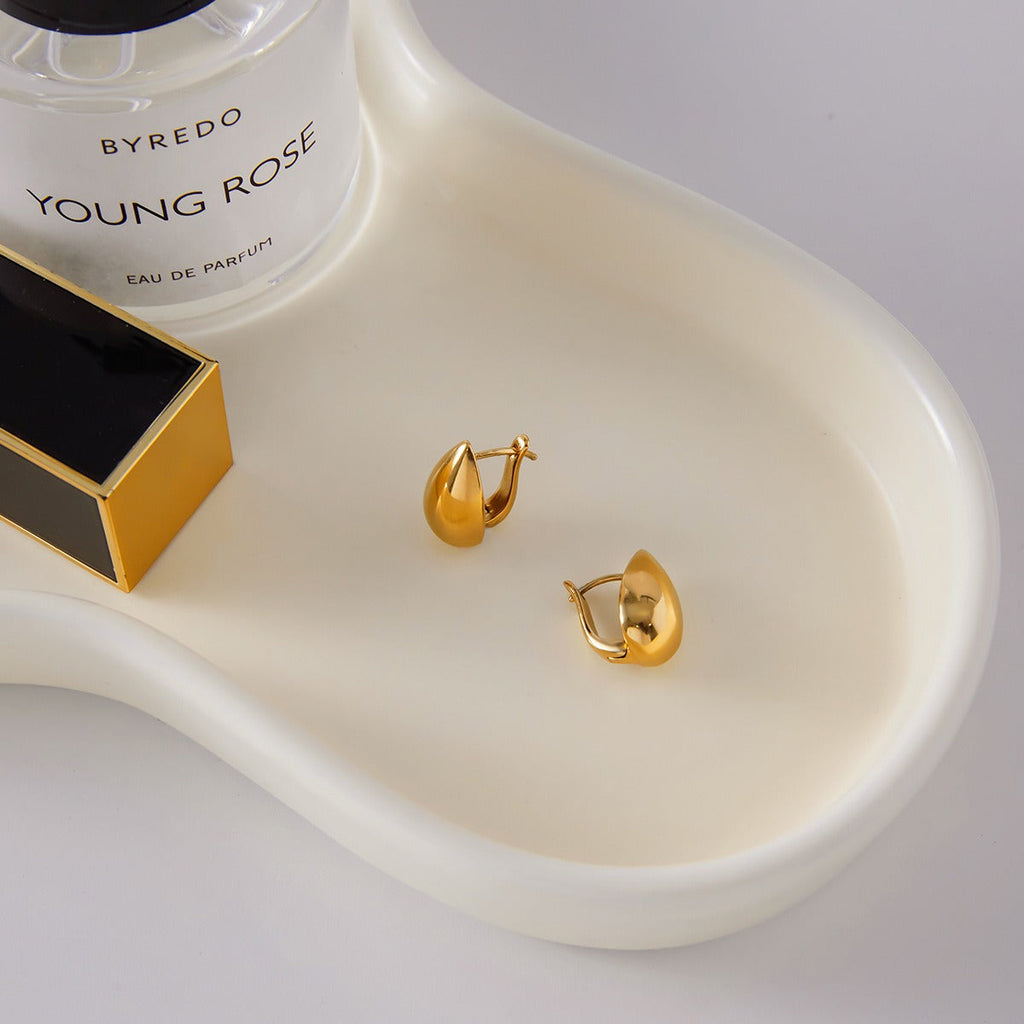 18K gold lightweight luxury and high-end style teardrop earrings Vera Lux