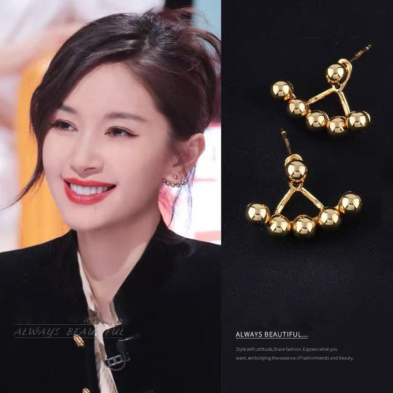 Chic Niche Design Gold Heart Stud Earrings Ins Viral Daily Wear Ladies Ear Jewelry Vera Lux