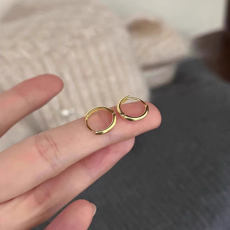 Ins Trendy Small Heart Gold Plated Earrings Minimalist Niche Ladies Ear Studs Vera Lux