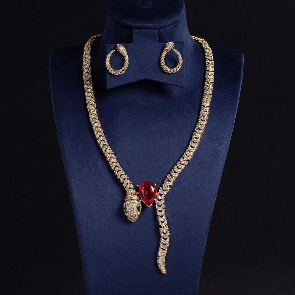 S925 Silver Curved Snake Necklace with Zirconia and Diamonds Vera Lux