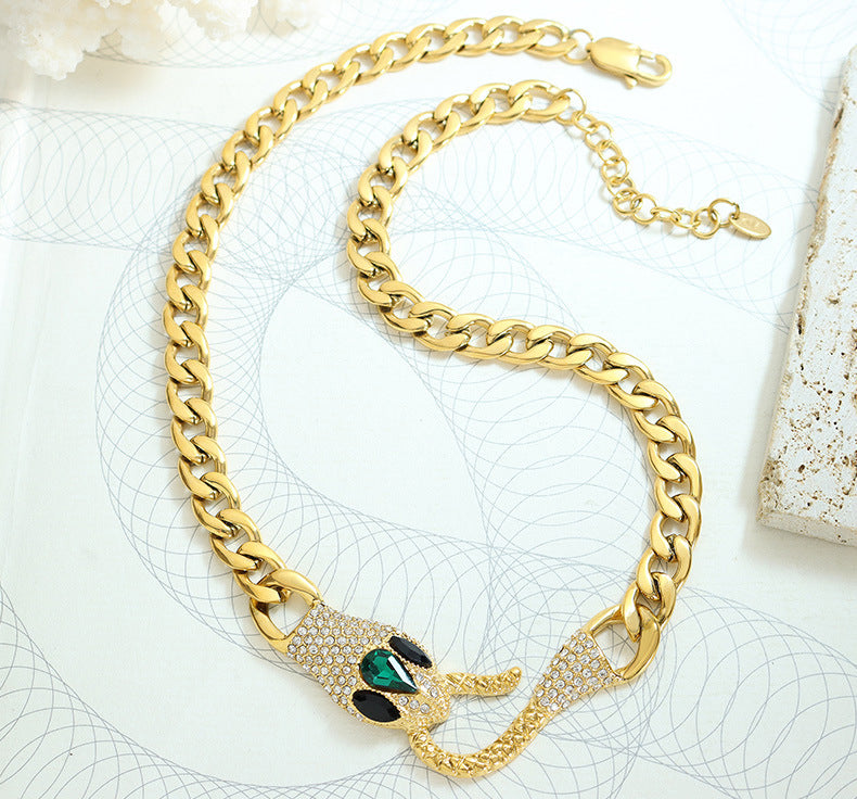 18K Gold Fashion Exquisite Snake Head Design Versatile Necklace Vera Lux