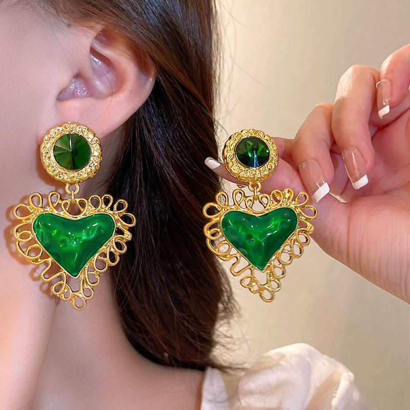 Silver Post Emerald Stud Earrings, Light Luxury Niche Unique Design, 2026 Hot Elegant Ear Jewelry Vera Lux