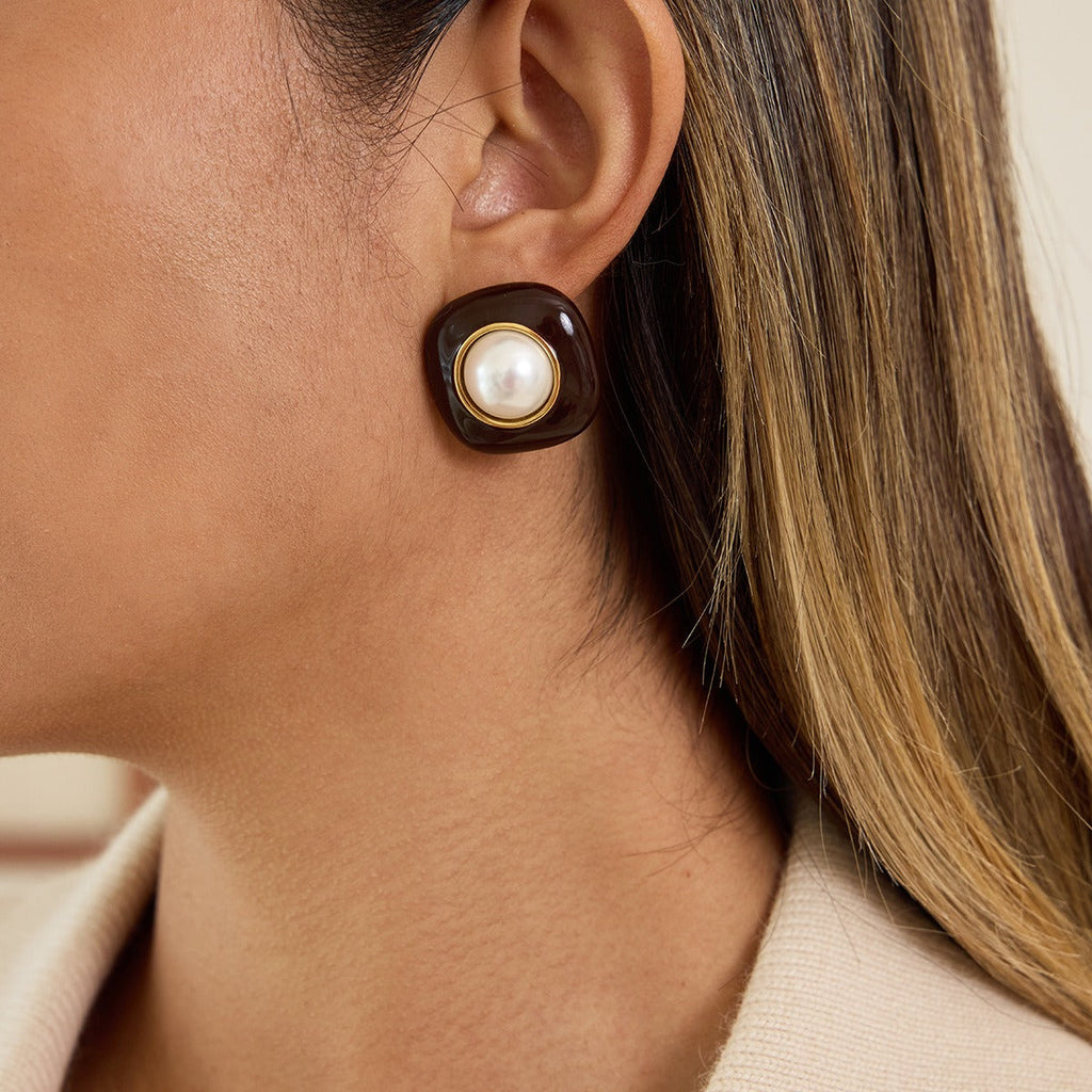 18K gold-plated titanium steel stud earrings with enamel and pearls. Vera Lux