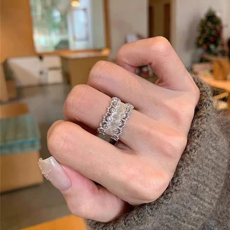 Vintage Starburst Ring For Women, Luxury Unique High-End Elegant Index Finger Band Vera Lux