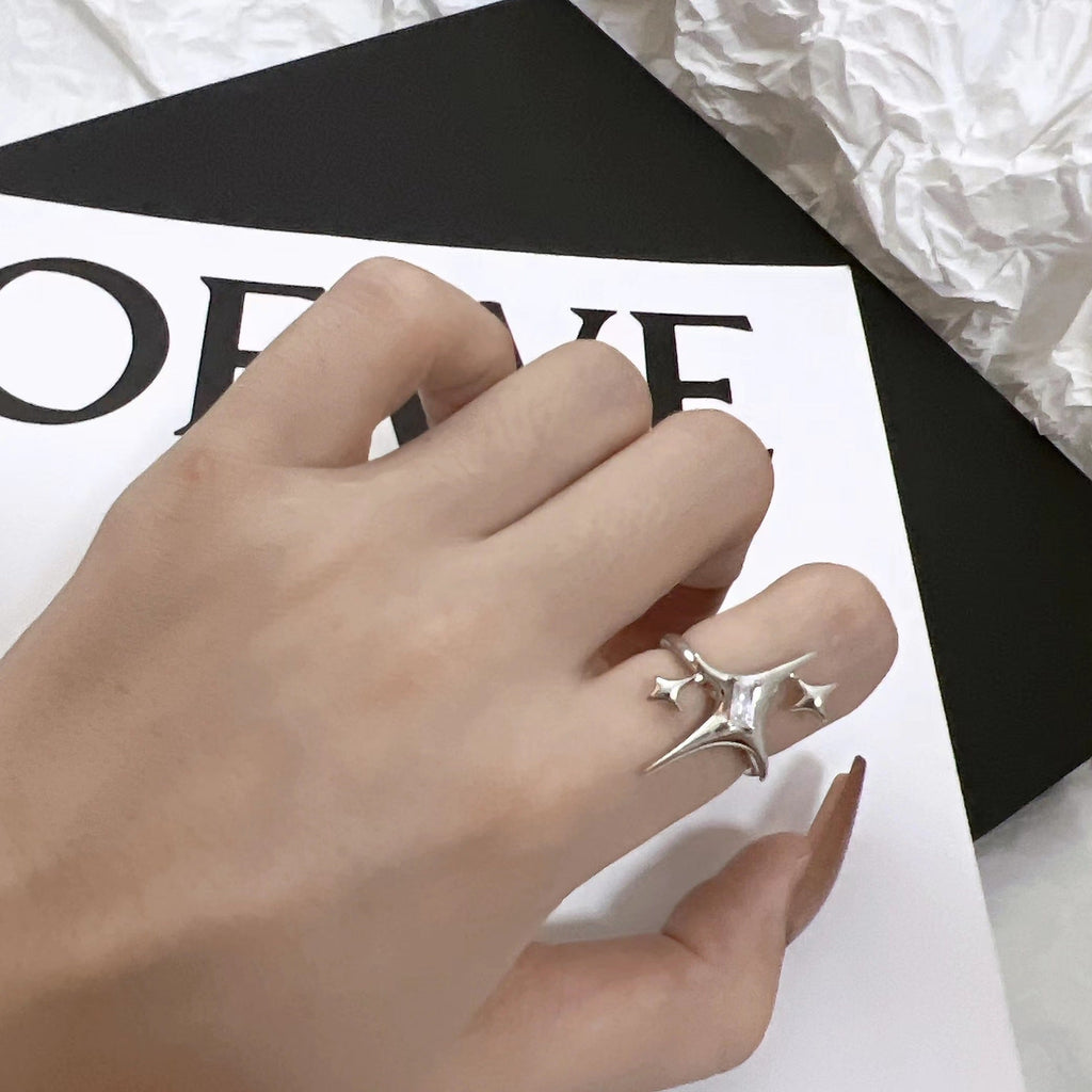 Niche Design Star Couple Rings, Korean INS Style, Zircon Inlaid Letter Texture Ring, Fashion Personality Ring For Men Vera Lux