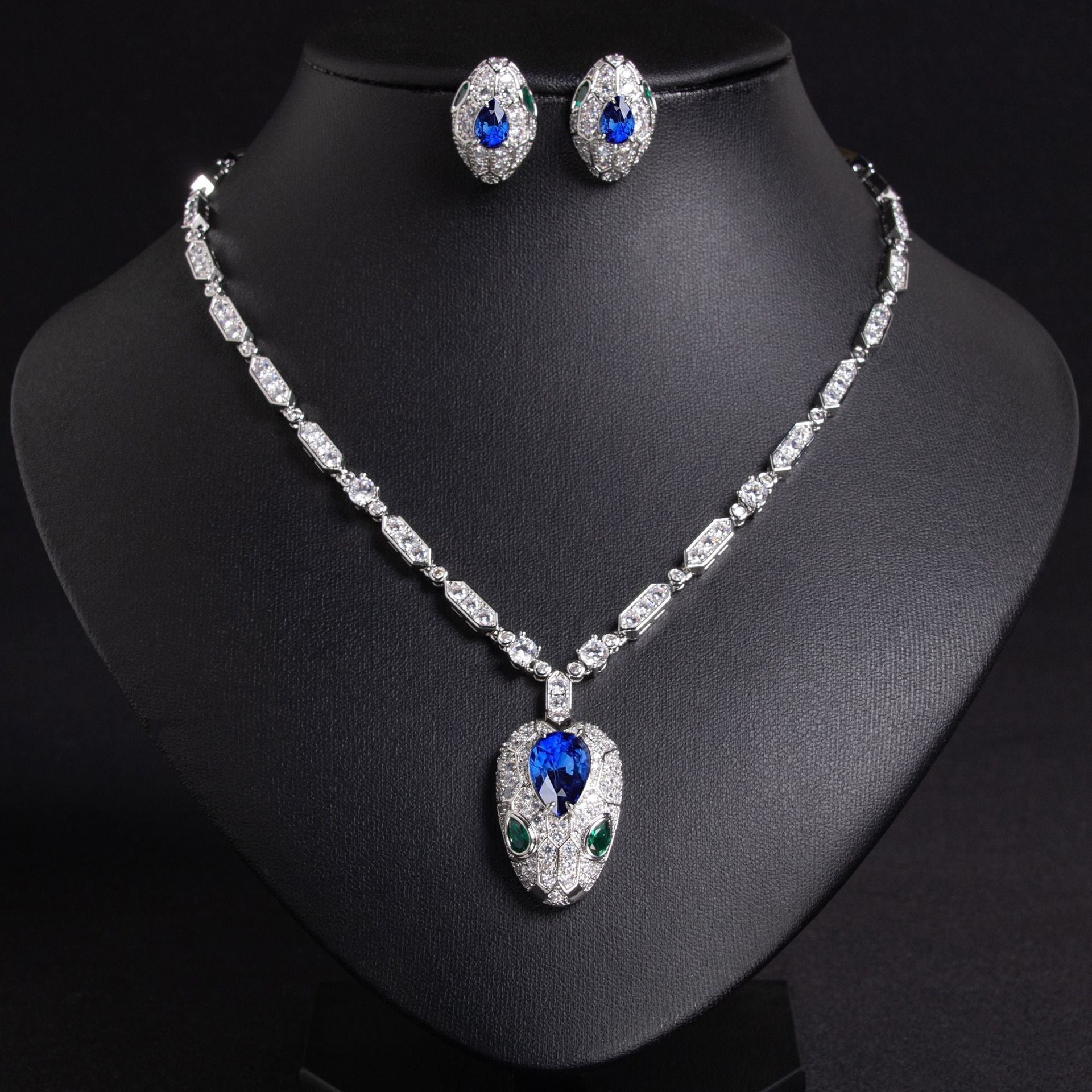 Little Serpent Series Pendant Necklace Vera Lux