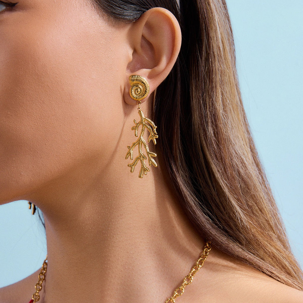 18K gold conch shell with coral design unique and noble earrings Vera Lux