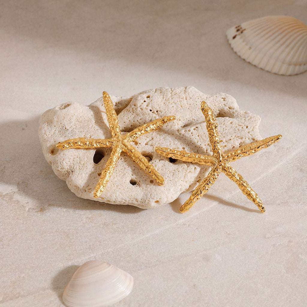 18K gold starfish-shaped earrings with a simple and unique design Vera Lux