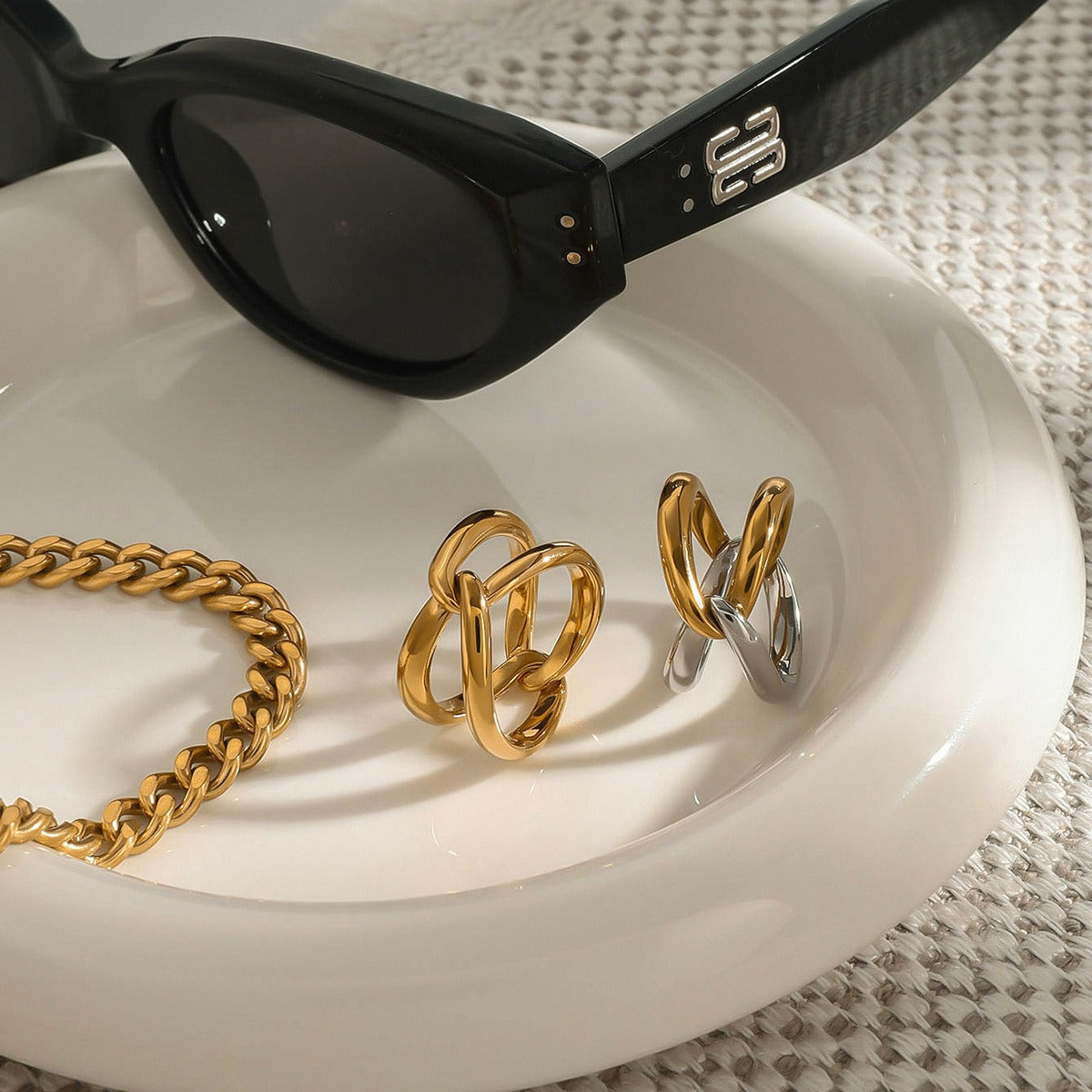 18K gold double-ring cross design simple and elegant ring Vera Lux