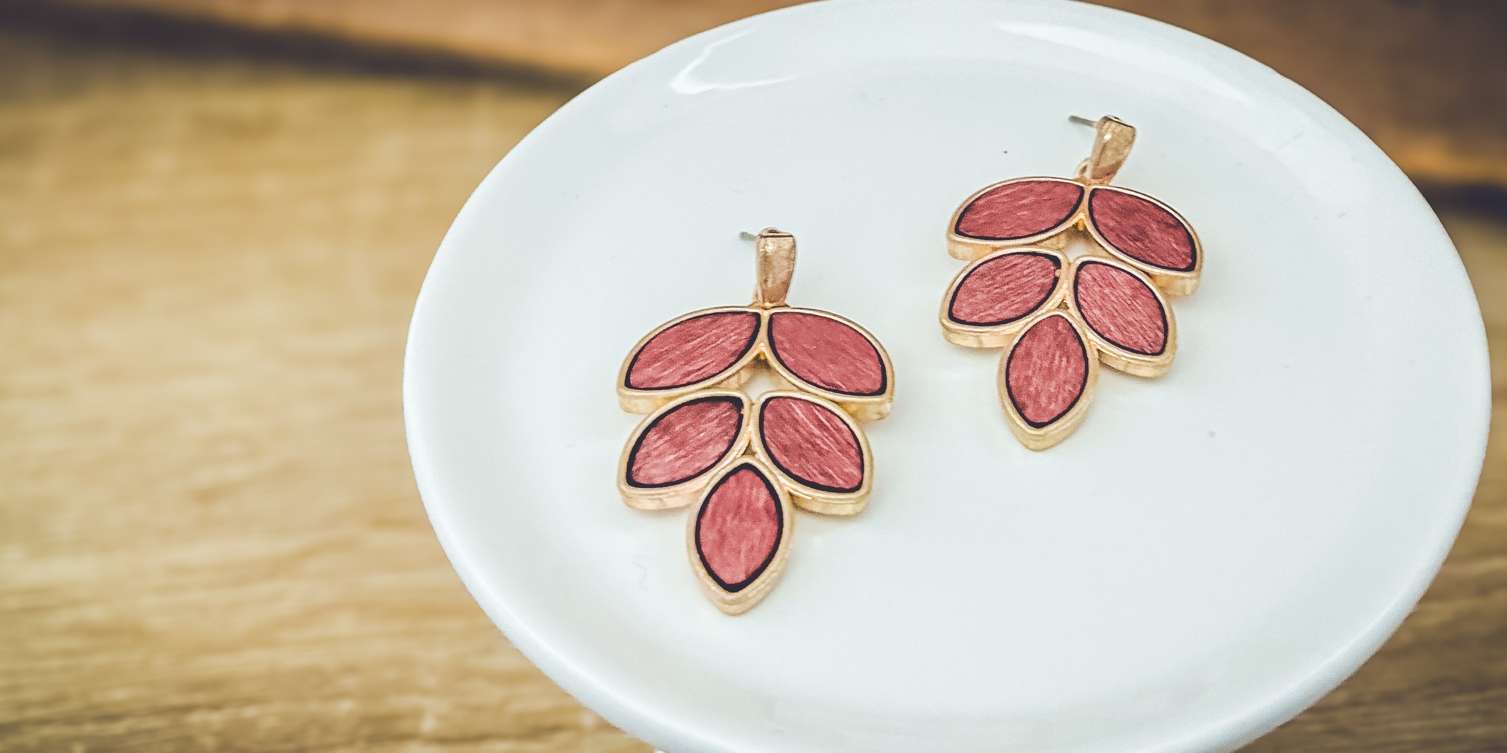 Beautiful Vintage Floral Earrings Rooted Home Goods