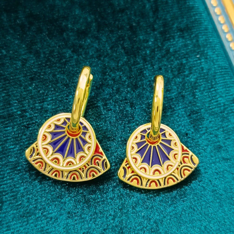 Elegant Vintage Round Fan-shaped Painted Ear Clips Vera Lux