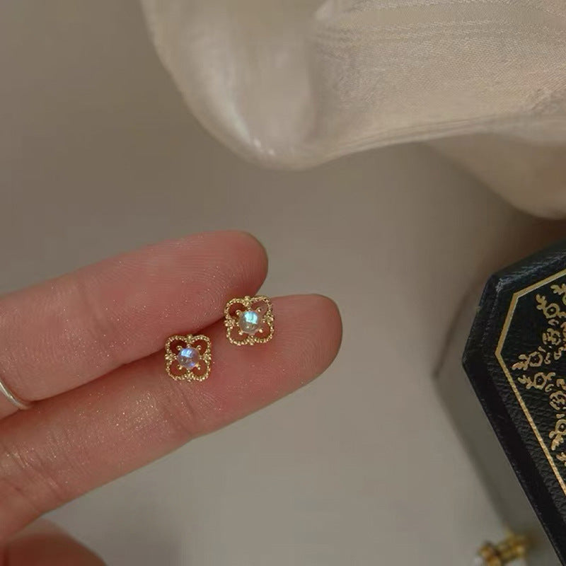 Gold Plated Tiny Heart Stud Earrings For Women, Ins Stylish Niche Minimal Earrings, Wearable All Day Daily Jewelry Vera Lux
