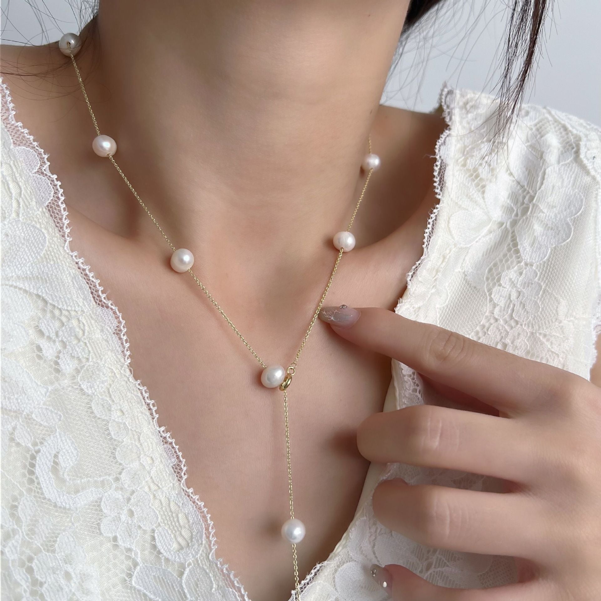 Fashionable And Versatile Design Choker Necklace Vera Lux