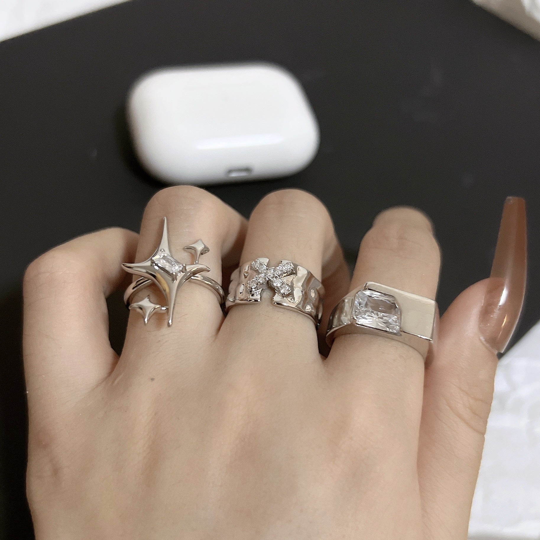 Niche Design Star Couple Rings, Korean INS Style, Zircon Inlaid Letter Texture Ring, Fashion Personality Ring For Men Vera Lux