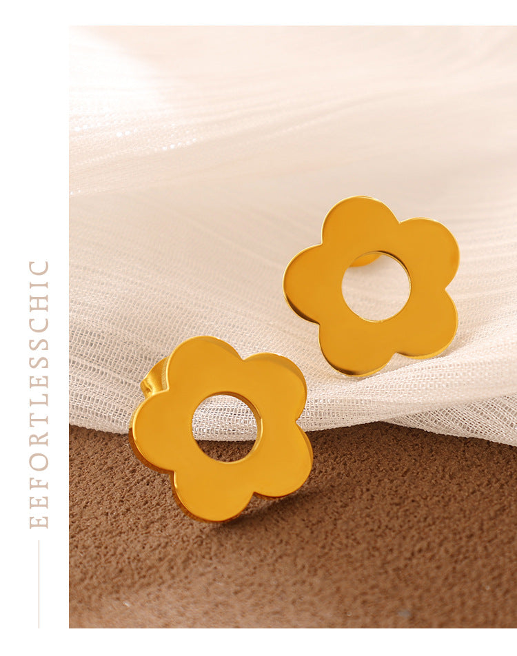 Fresh And Sweet, Versatile And Elegant, Smooth Surface Flower Stud Earrings For Women, Made Of Stainless Steel, Featuring A Unique And Niche Style, Suitable For Daily Wear. Vera Lux