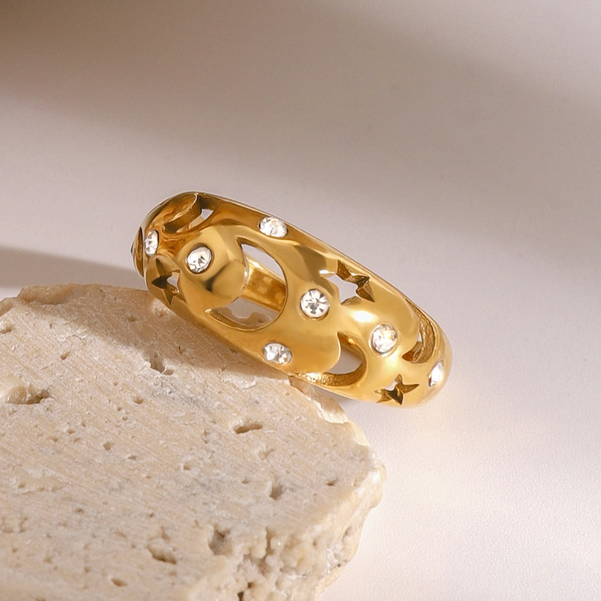 18K gold star and moon hollow with gemstone design exquisite noble ring Vera Lux