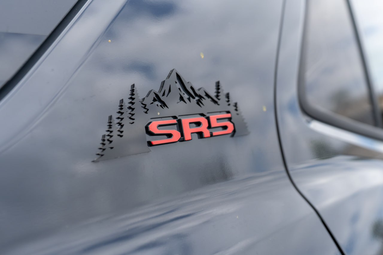 SR5 C Pillar Logo Overlays - 2025+ 4Runner SR5 StickerFab