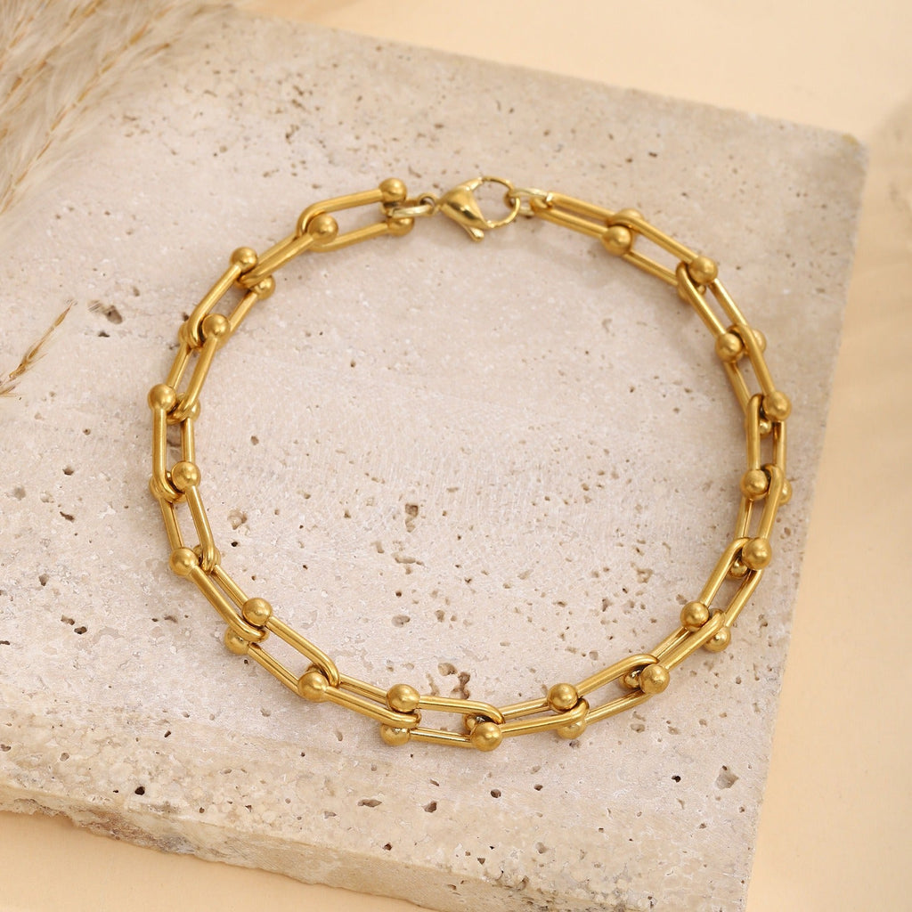 18k gold U-shaped horseshoe clasp bracelet necklace Vera Lux