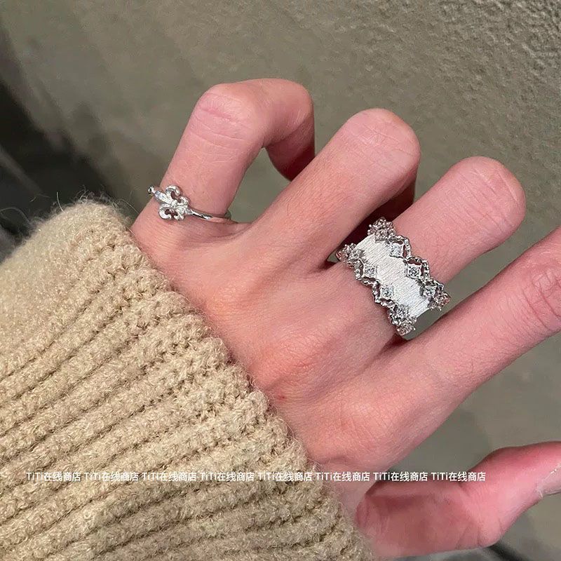 Vintage Starburst Ring For Women, Luxury Unique High-End Elegant Index Finger Band Vera Lux