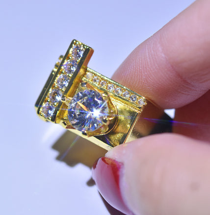 Gold-plated Engagement Ring With Simulated Diamonds Vera Lux