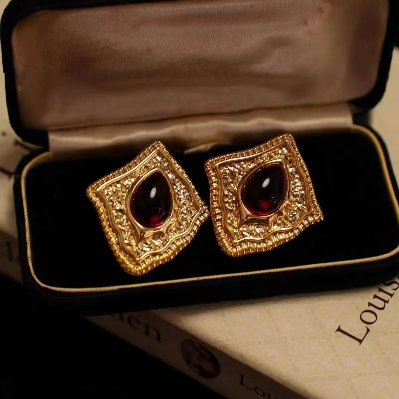 Vintage Red Stone Alloy Earrings, Baroque Gold Tone Studs Vera Lux