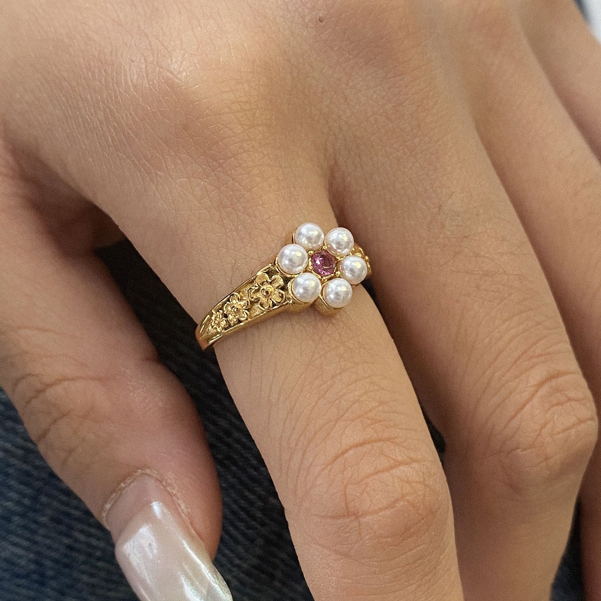 Pearl ring titanium steel ring Vera Lux