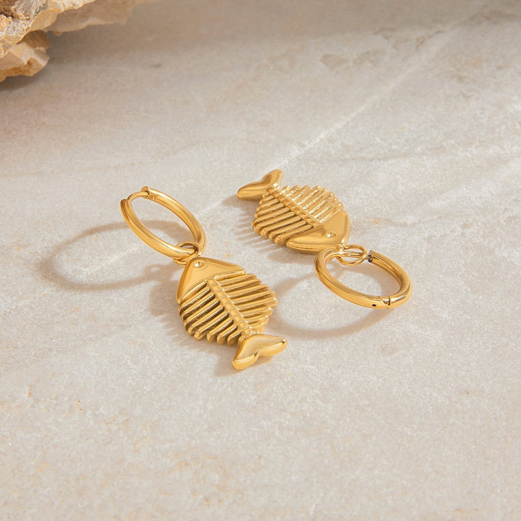 18K goldfishbone-shaped earrings with unique personality Vera Lux