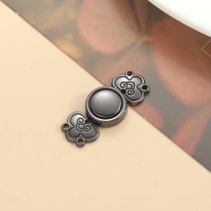 Metal magnetic suction cup buckle-Xiangyun pattern model-gun color-alloy-1 piece Vera Lux