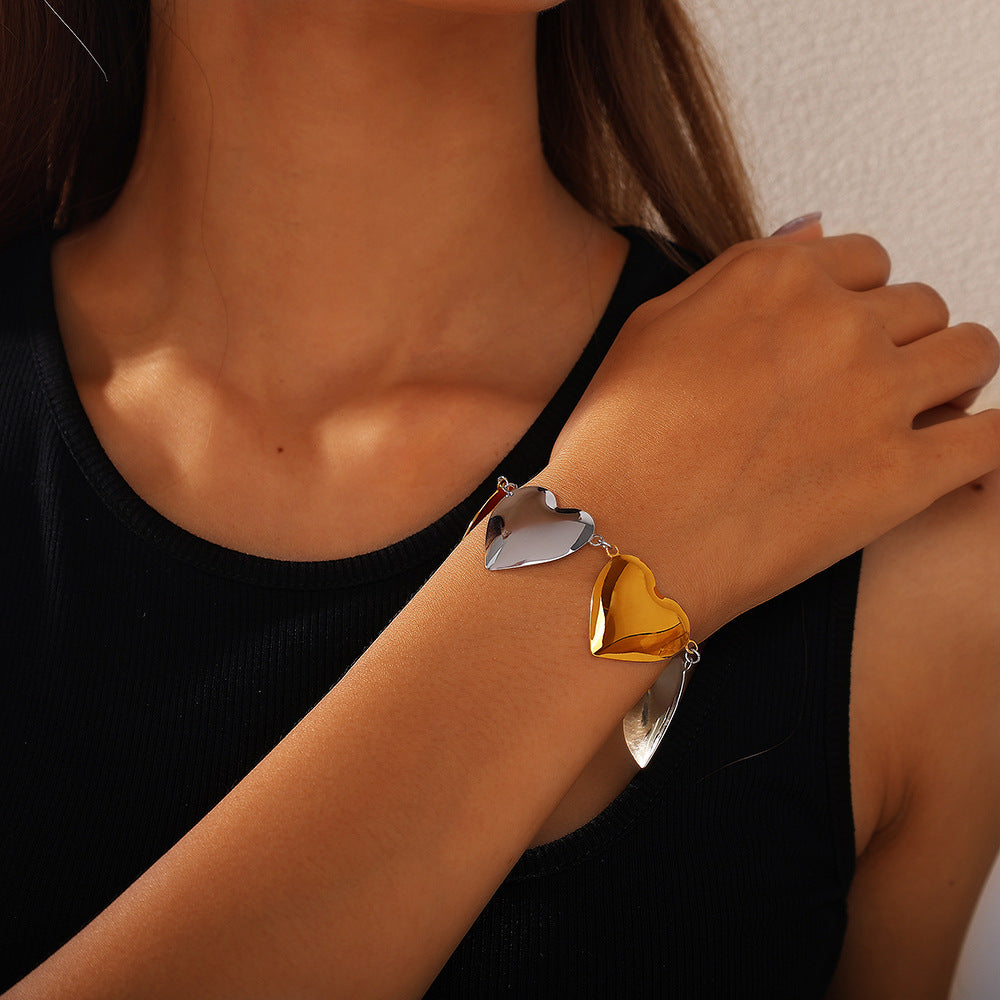 European And American Fashion Light Luxury Contrast Color Heart Bracelet, Non-Fading, Versatile Eye-Catching Hand Jewelry For Women Vera Lux