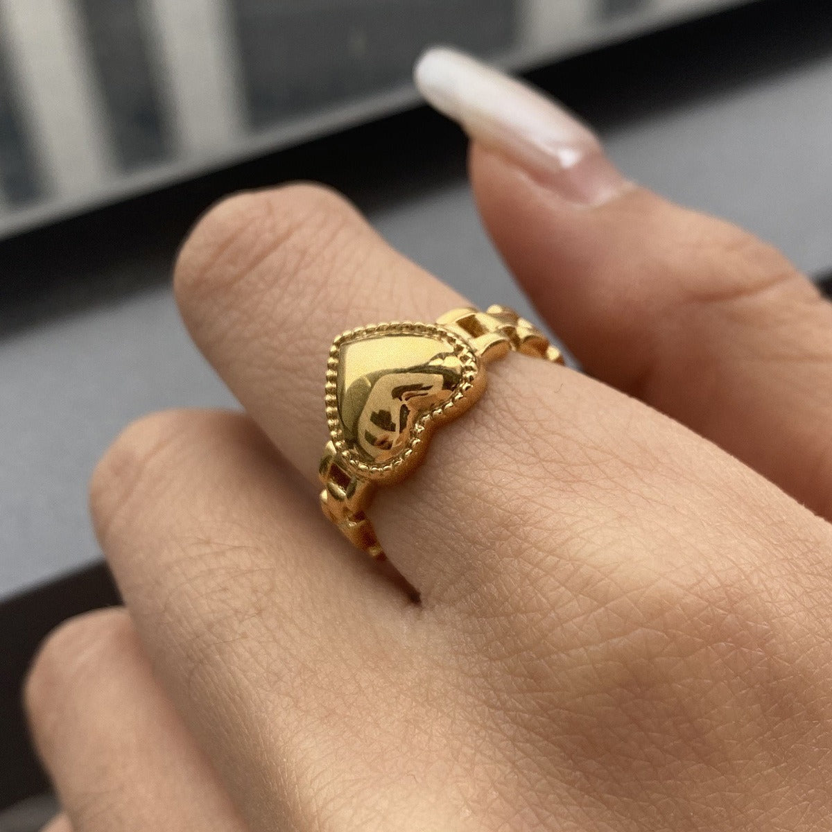 18K gold heart titanium steel ring Vera Lux