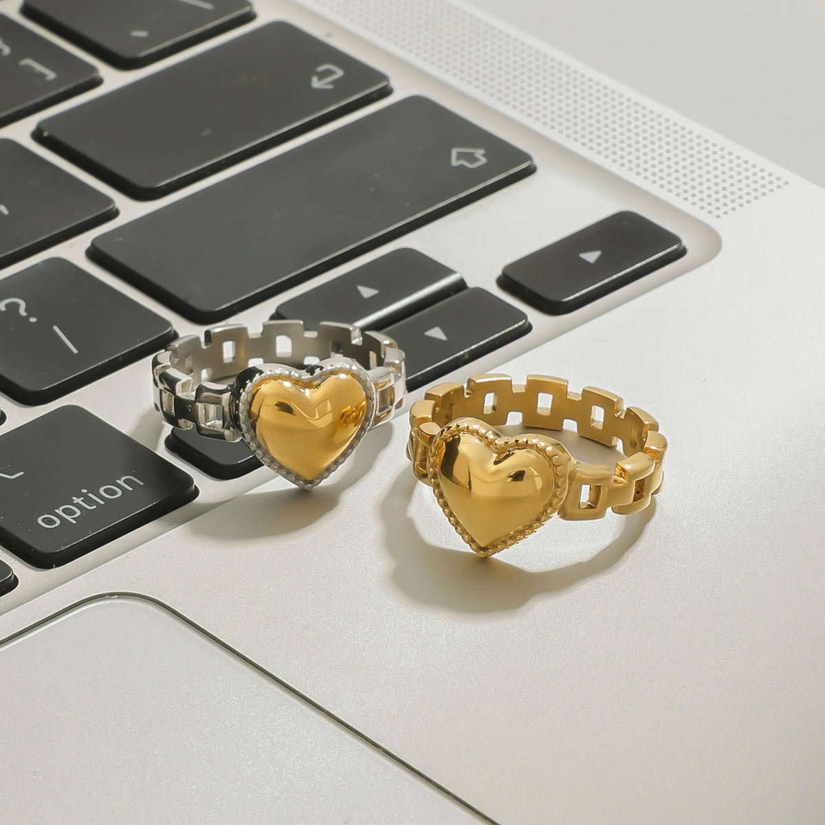 18K gold heart titanium steel ring Vera Lux