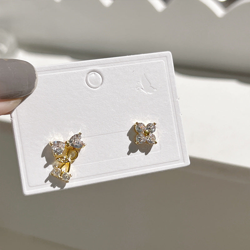Chic Niche Design Gold Heart Stud Earrings Ins Viral Daily Wear Ladies Ear Jewelry Vera Lux