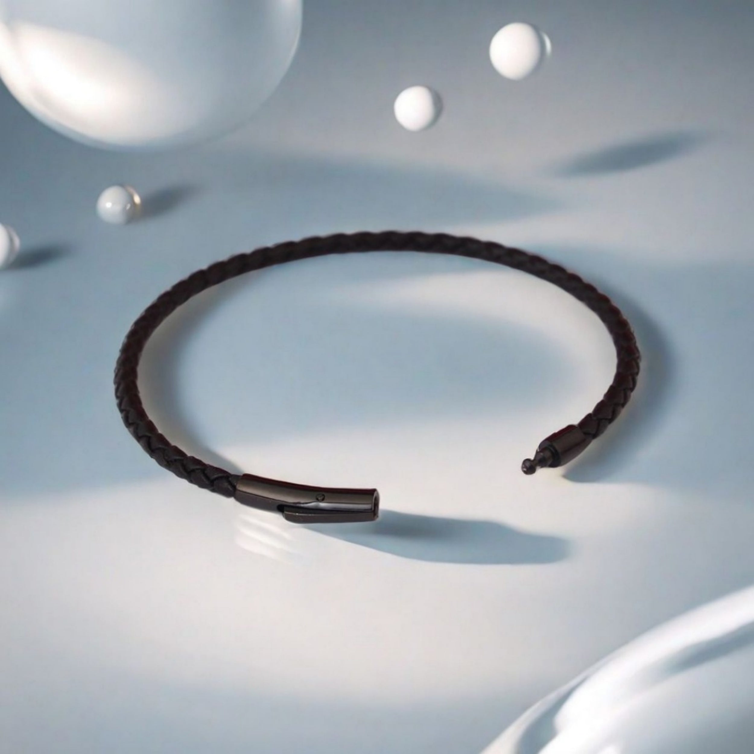 3.0mm Stainless Steel Leather Cord Bracelet With A Single Buckle And Wear-resistant Edging. Vera Lux