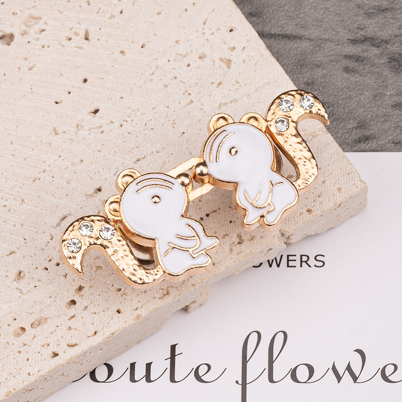 Nail-free squirrel waist buckle-white-alloy-1 pair Vera Lux