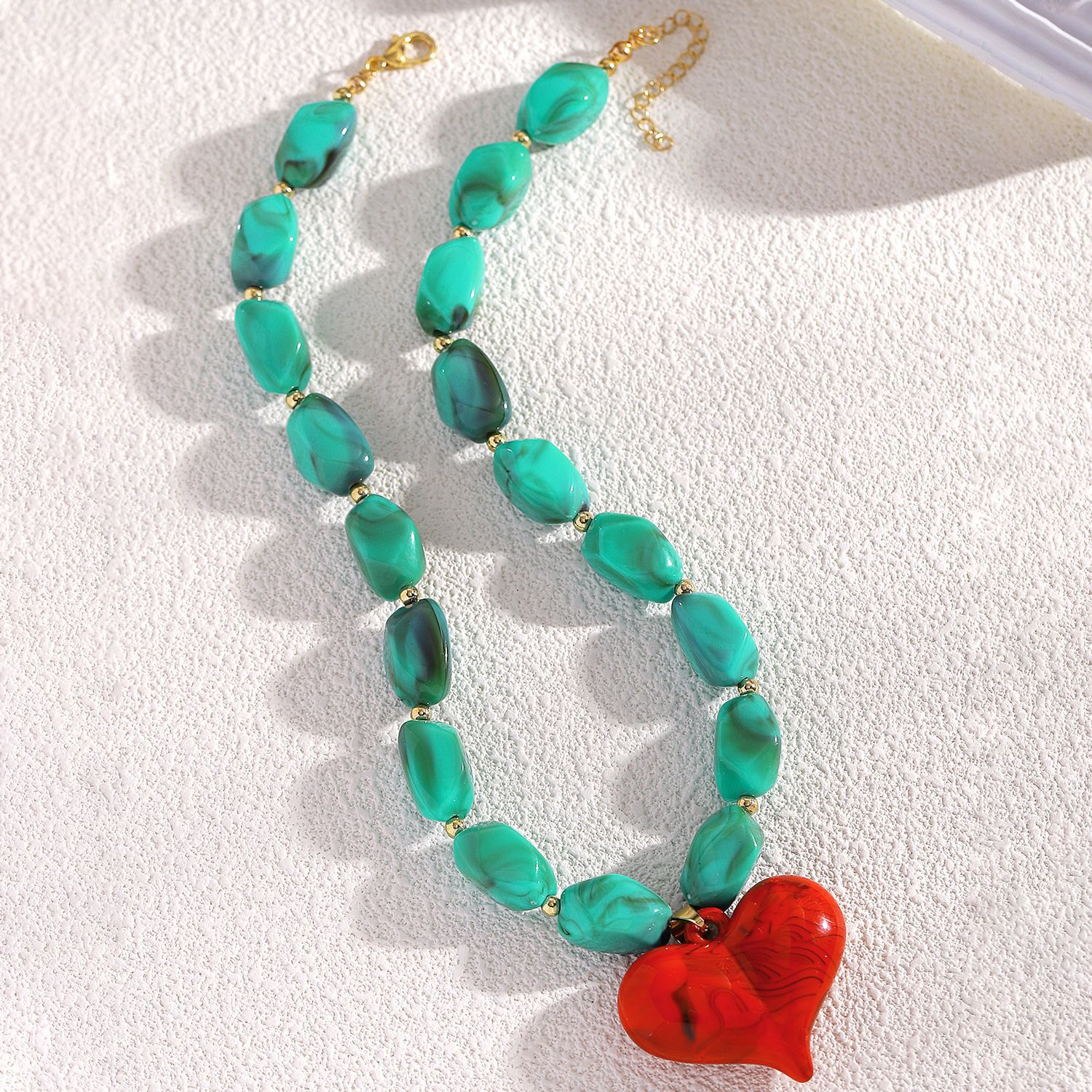European And American-style Beaded Resin Heart Necklace Vintage Vera Lux