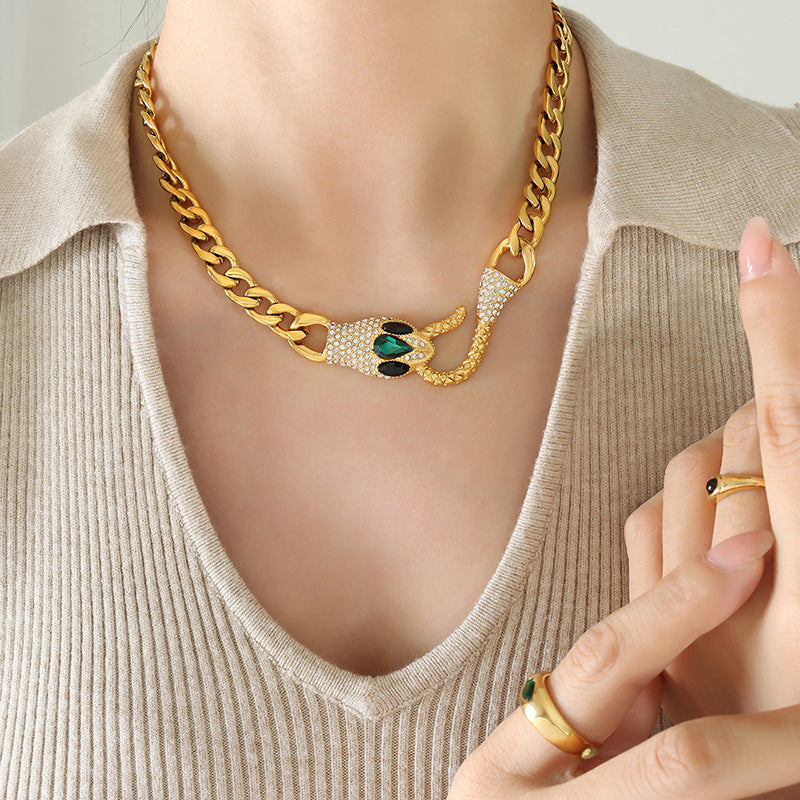 18K Gold Fashion Exquisite Snake Head Design Versatile Necklace Vera Lux