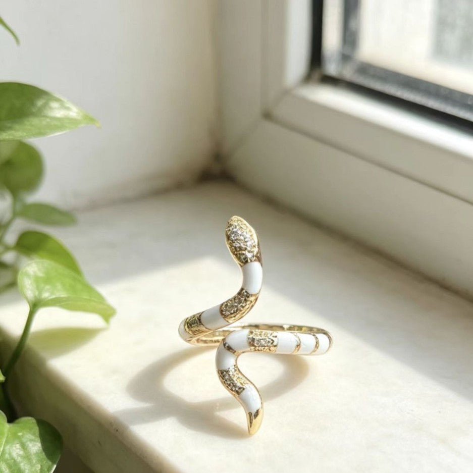 Exaggerated Index-finger Ring For The Year Of The Snake Your Zodiac Year Vera Lux