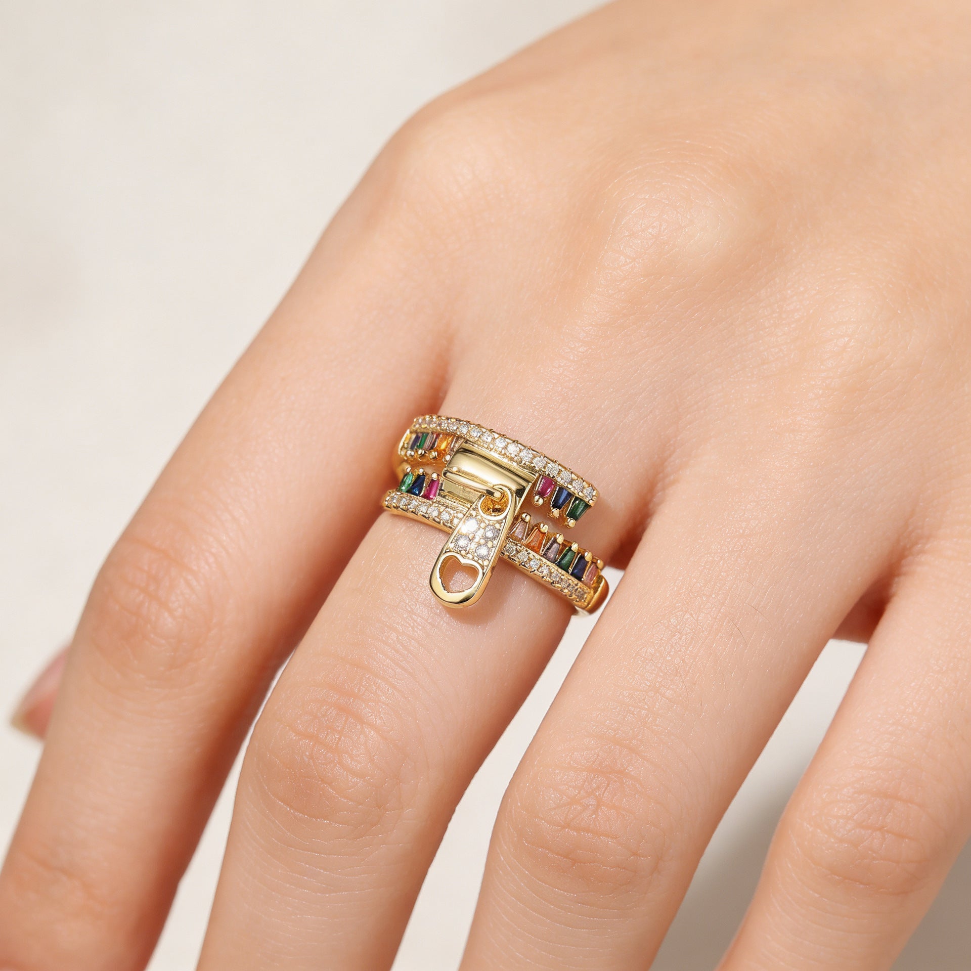 Niche High-end Fashion Zircon Ring Vera Lux