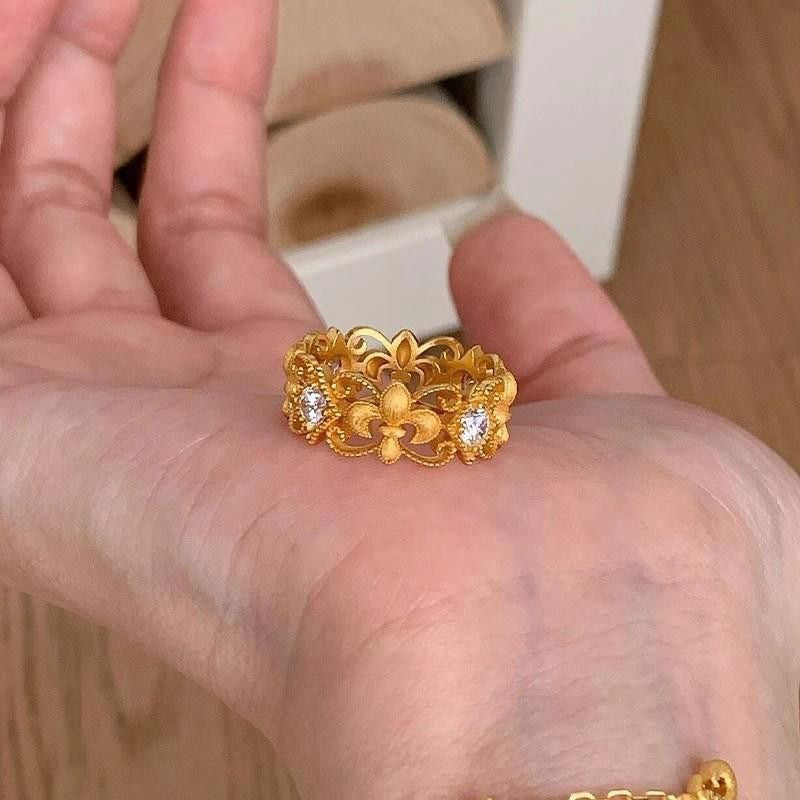 Vintage Lace Cutout Iris Ring Women, Luxury High-End Statement Index Finger Ring Vera Lux