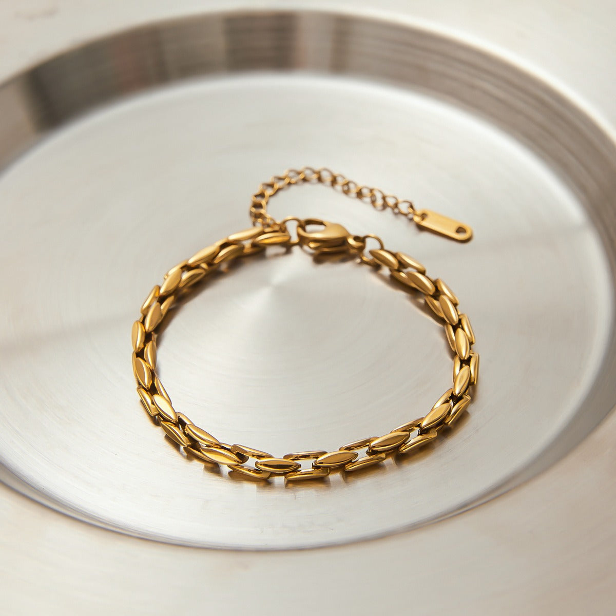 18k gold light luxury high-end bracelet Vera Lux