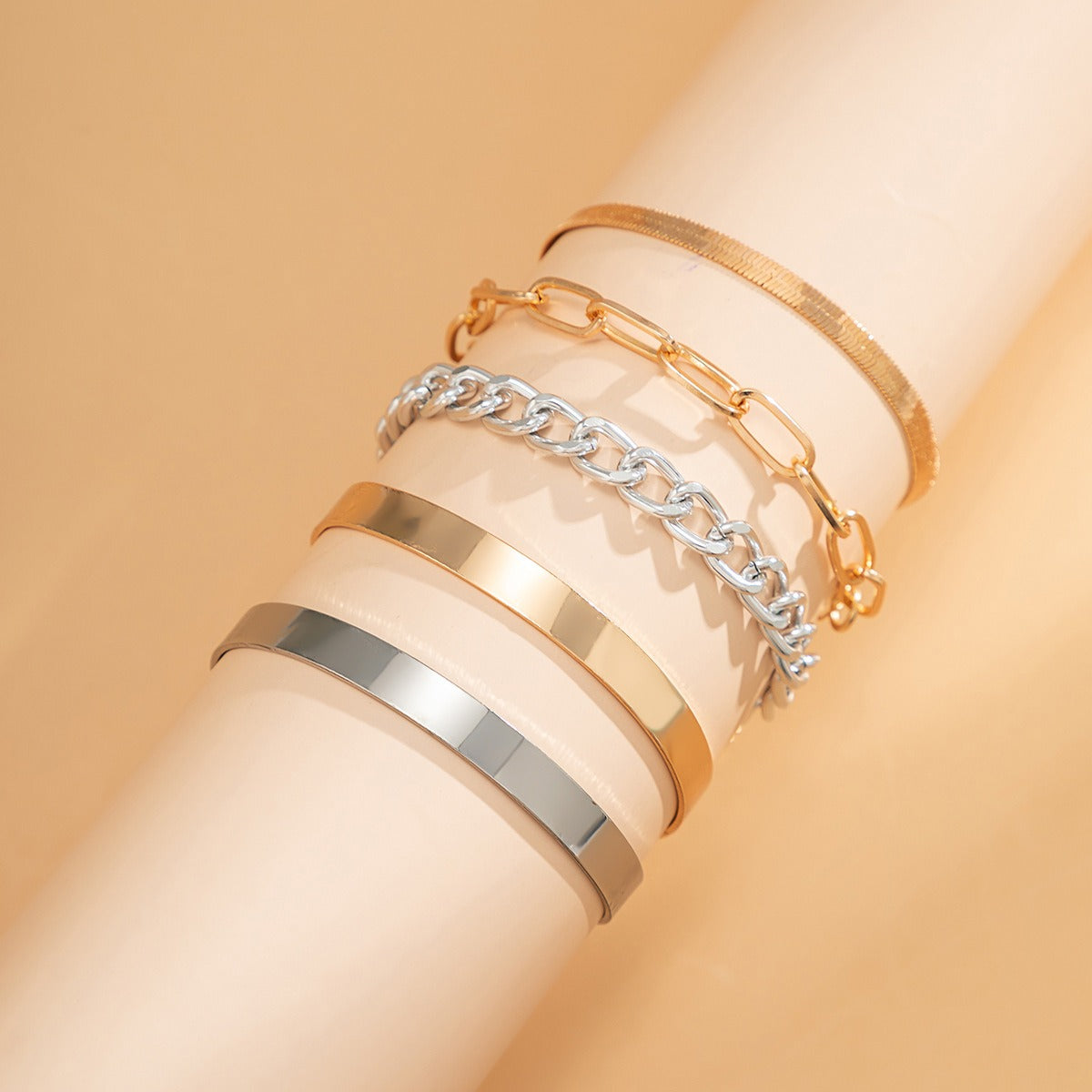 Smooth C-shaped mixed twist chain thread exaggerated O-shaped bracelet Vera Lux