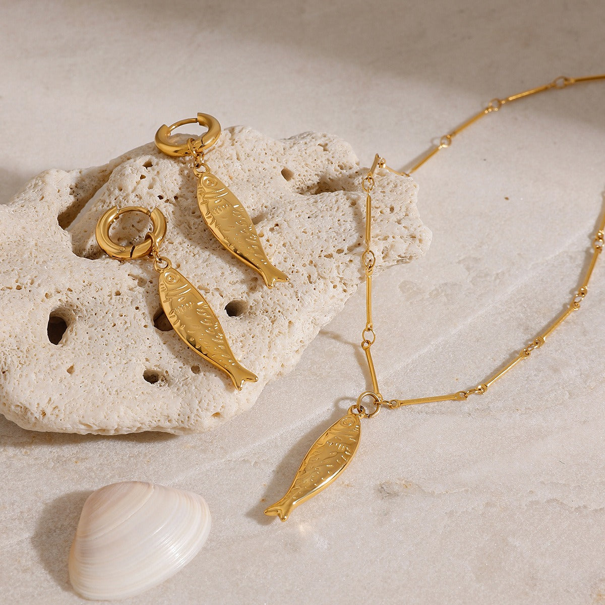 18K Goldfish Shape Design Exquisite Fashion Necklace Earrings Set Vera Lux