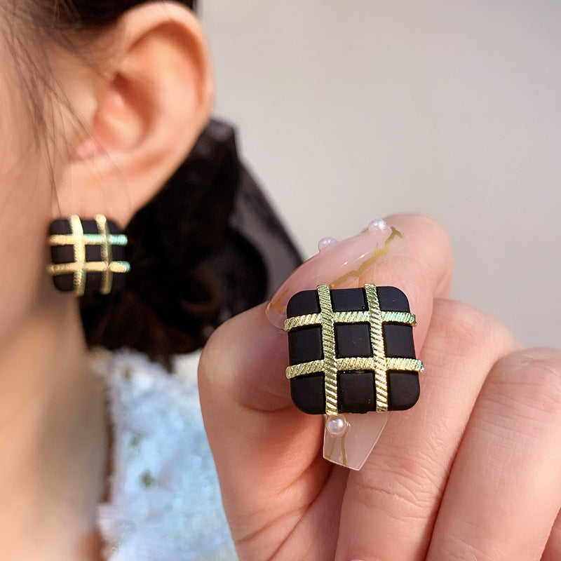 Simple Dainty Gold Heart Stud Earrings For Women Wear Through Sleep Everyday Vera Lux