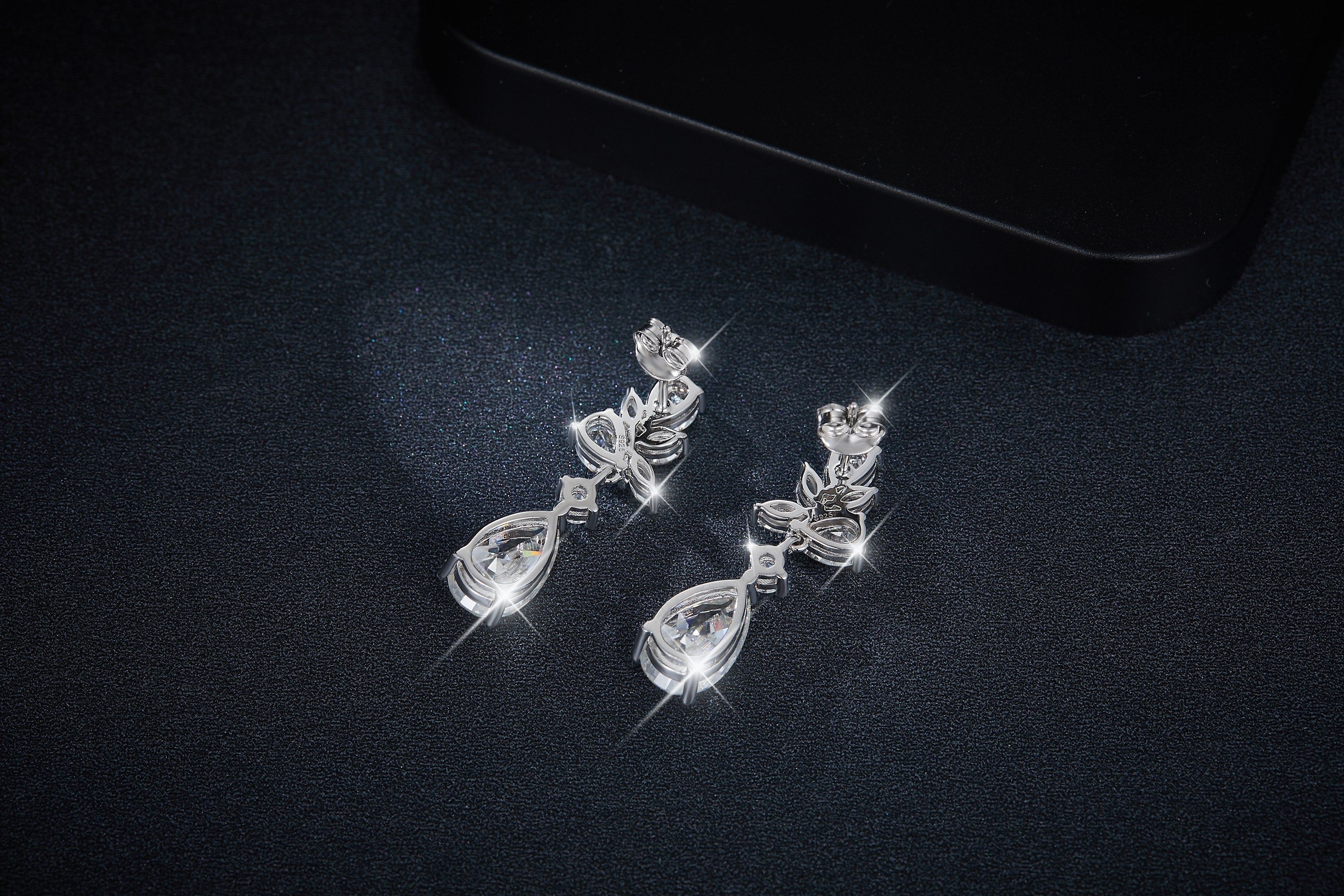 S925 Sterling Silver Pear Cut Moissanite Dangle Earrings  7x11mm Elegant Floral Cluster Drop Earrings With GRA Platinum Plated Jewelry Gift Box Set Vera Lux