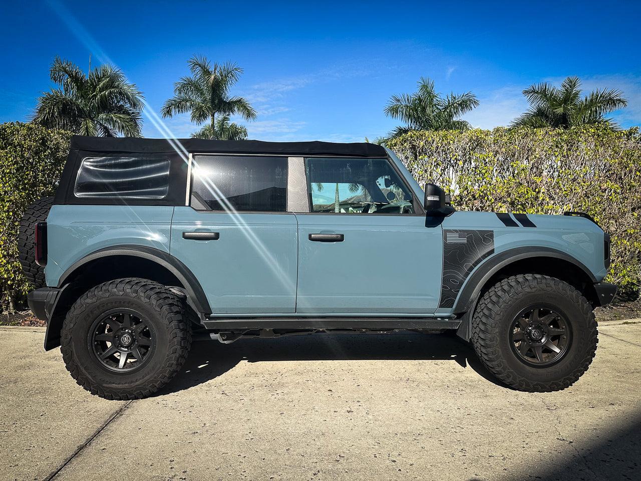 3D Carbon Rear Window Triangle Overlay - 2021+ Bronco 4 Door StickerFab