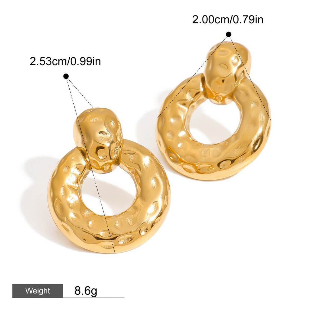 18K gold hollow round with texture design unique personality earrings18K gold hollow round with texture design unique personality earrings Vera Lux