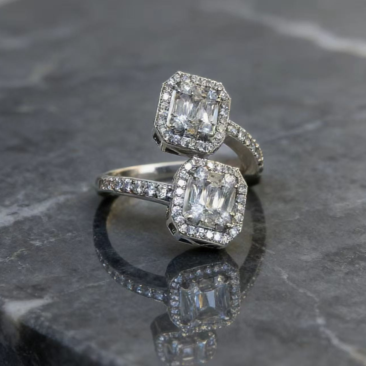 High-end Light-luxury Versatile Fashion Ring Vera Lux