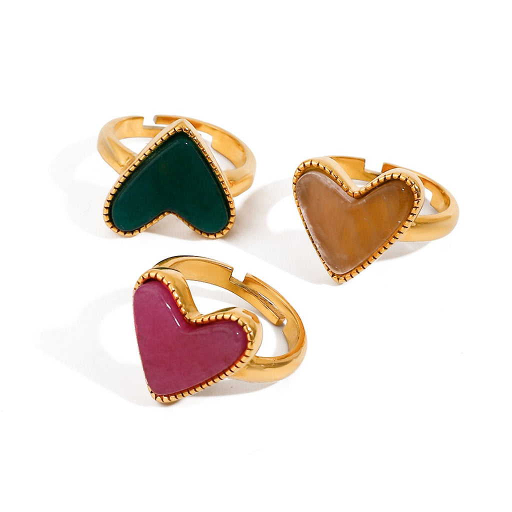 18K gold heart-shaped ring with textured design Vera Lux