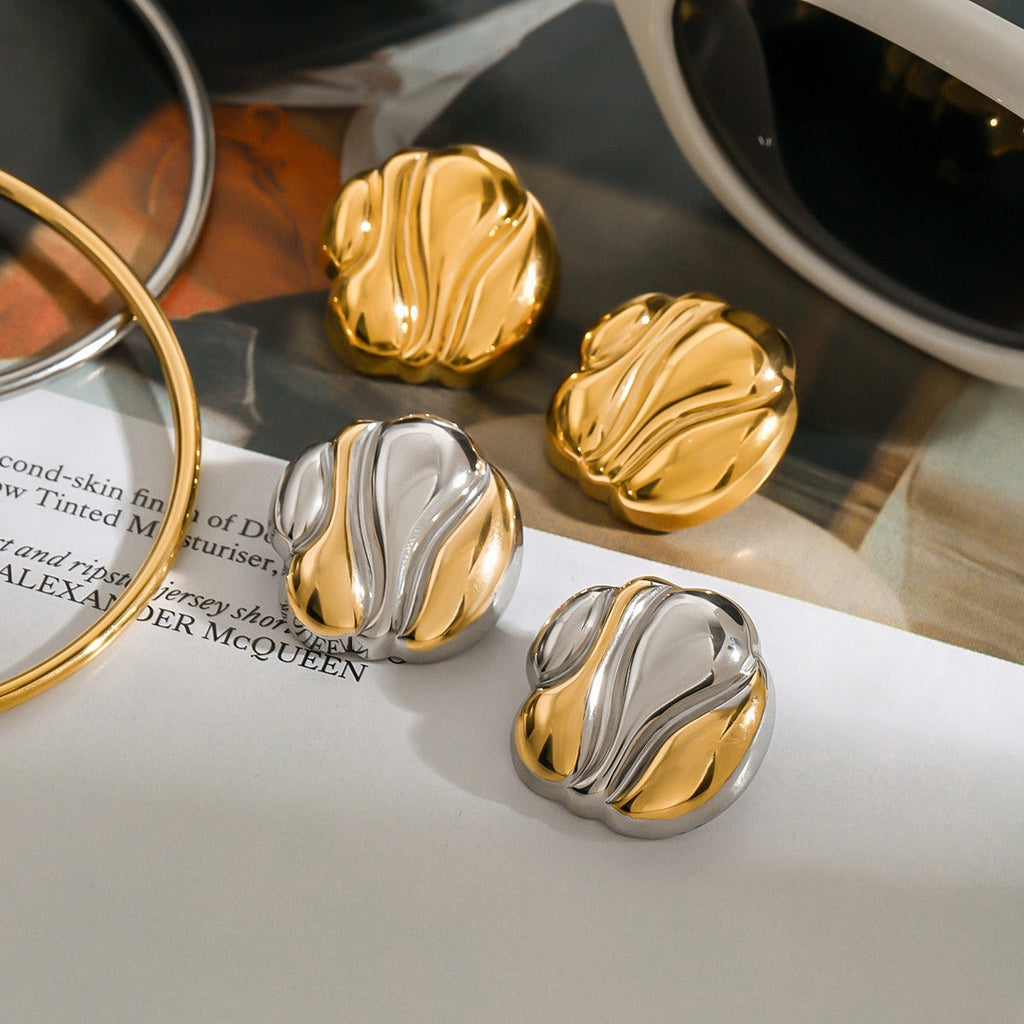 18k gold geometric shape with gold and silver color matching design fashionable and personalized earrings Vera Lux