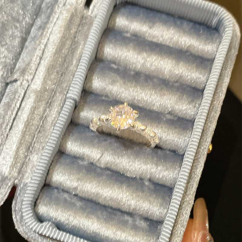 2026 New High-End Sparkling Zircon Brushed Open Ring For Women, Light Luxury Niche Index Finger Ring Vera Lux